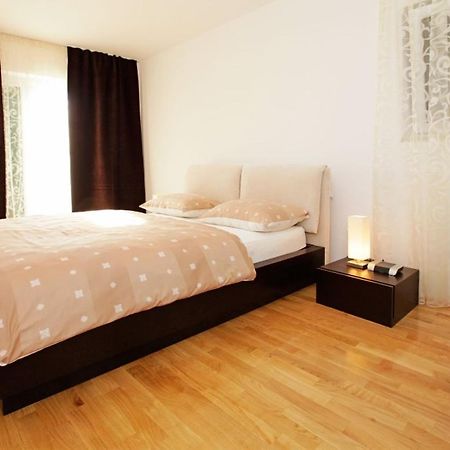 Apartment Bol A6 With Pool From 45 Eur Per Person Esterno foto