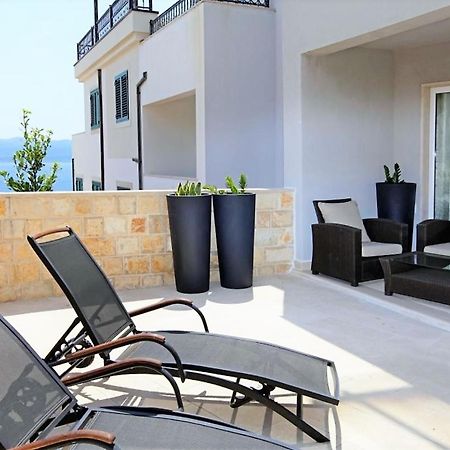 Apartment Bol A6 With Pool From 45 Eur Per Person Esterno foto