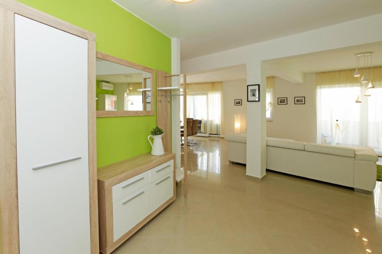 Apartment Bol A6 With Pool From 45 Eur Per Person Esterno foto